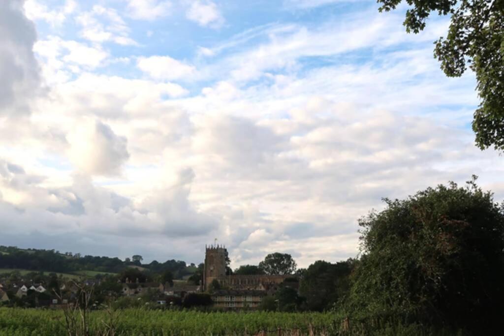 Peaceful Cottage In Heart Of Winchcombe Exterior foto
